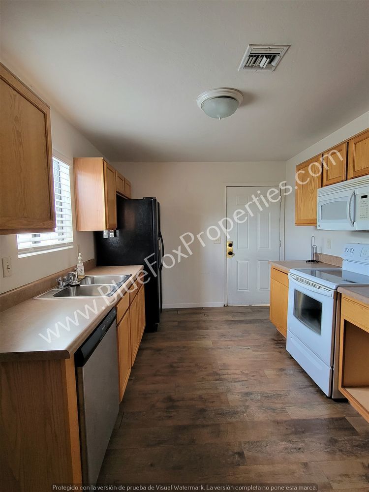 2 Bedroom, 2 Bathroom Home in Central Tucson property image