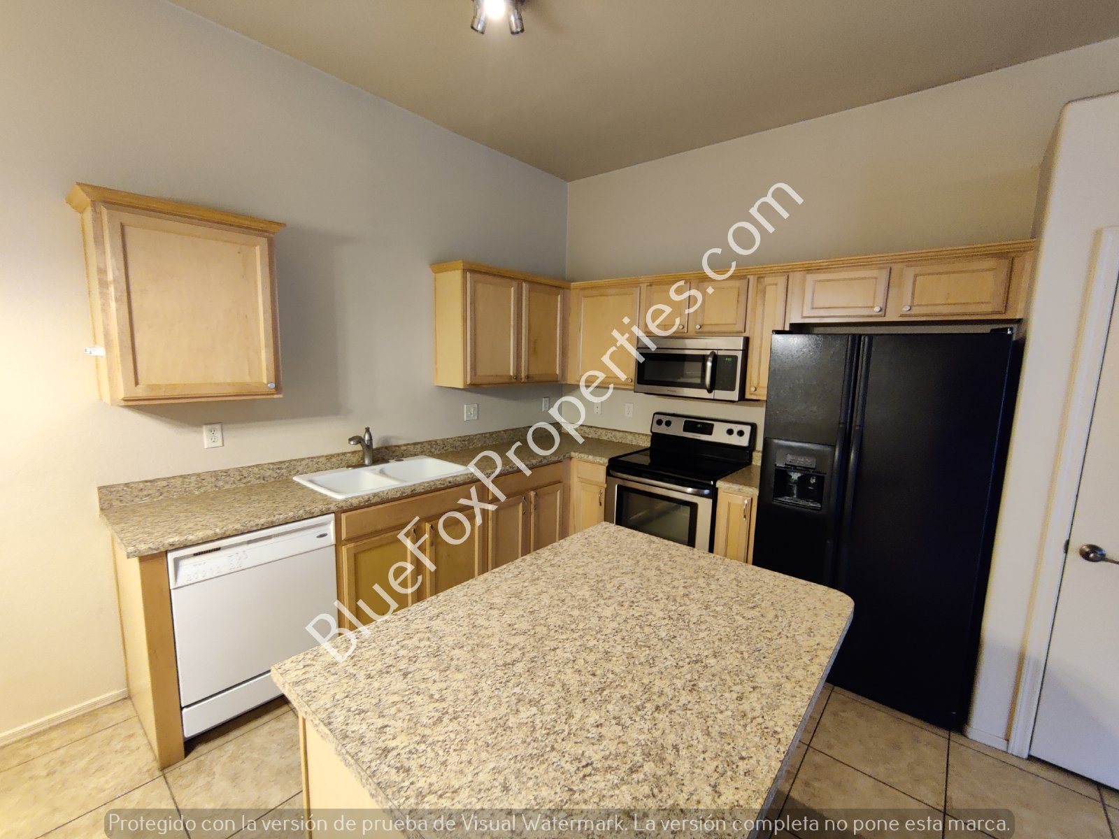 2 Bedroom Townhome in Central Location property image