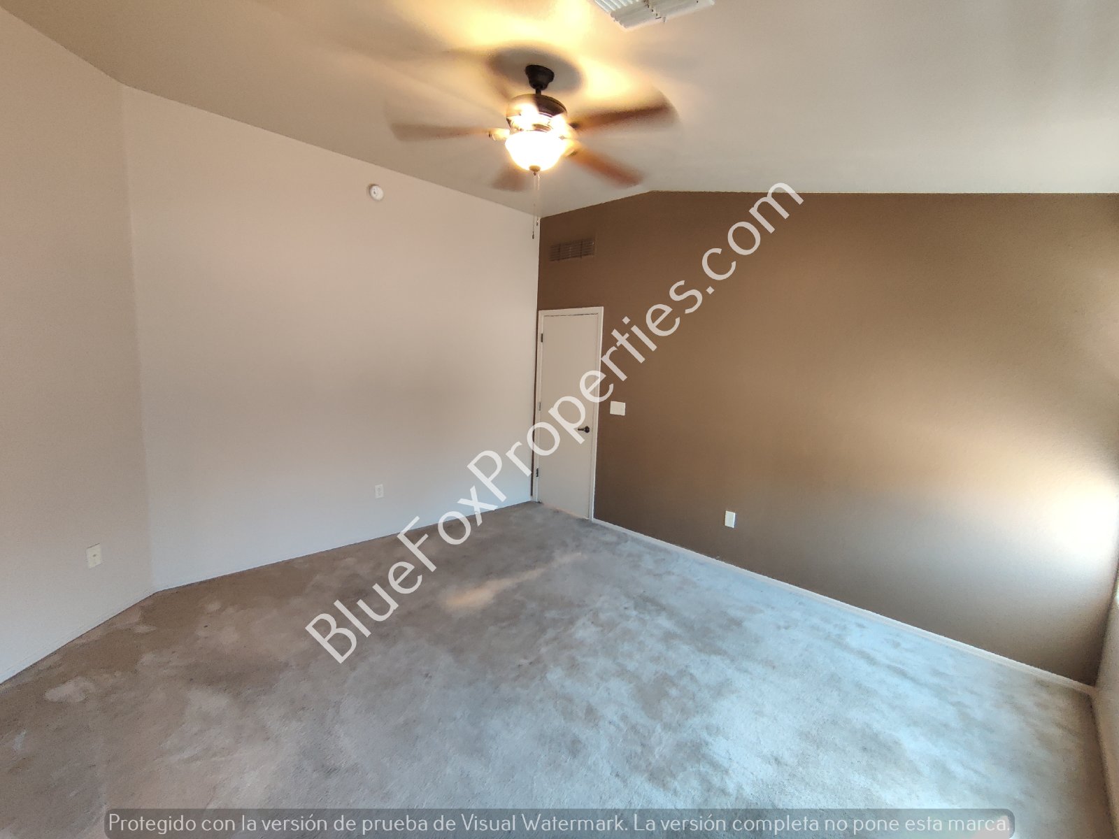 2 Bedroom Townhome in Central Location property image