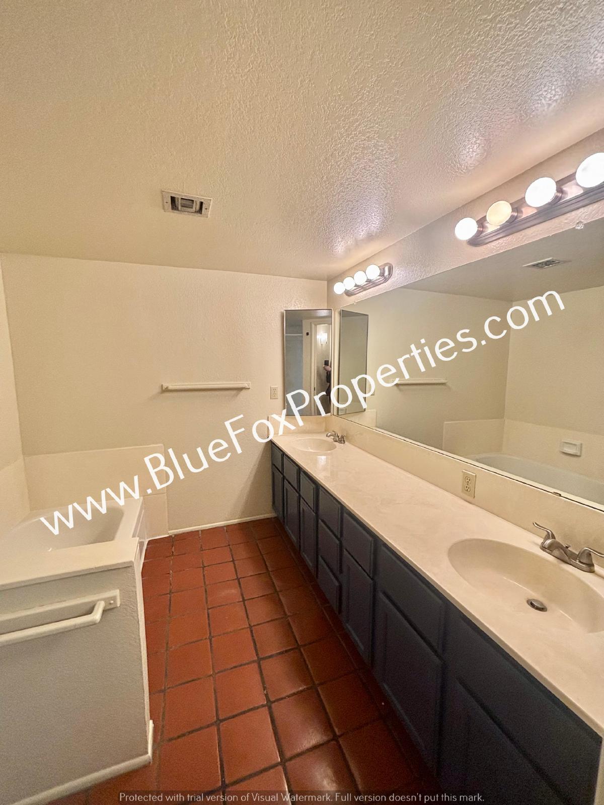 3101 E Circulo Del Tenis property image